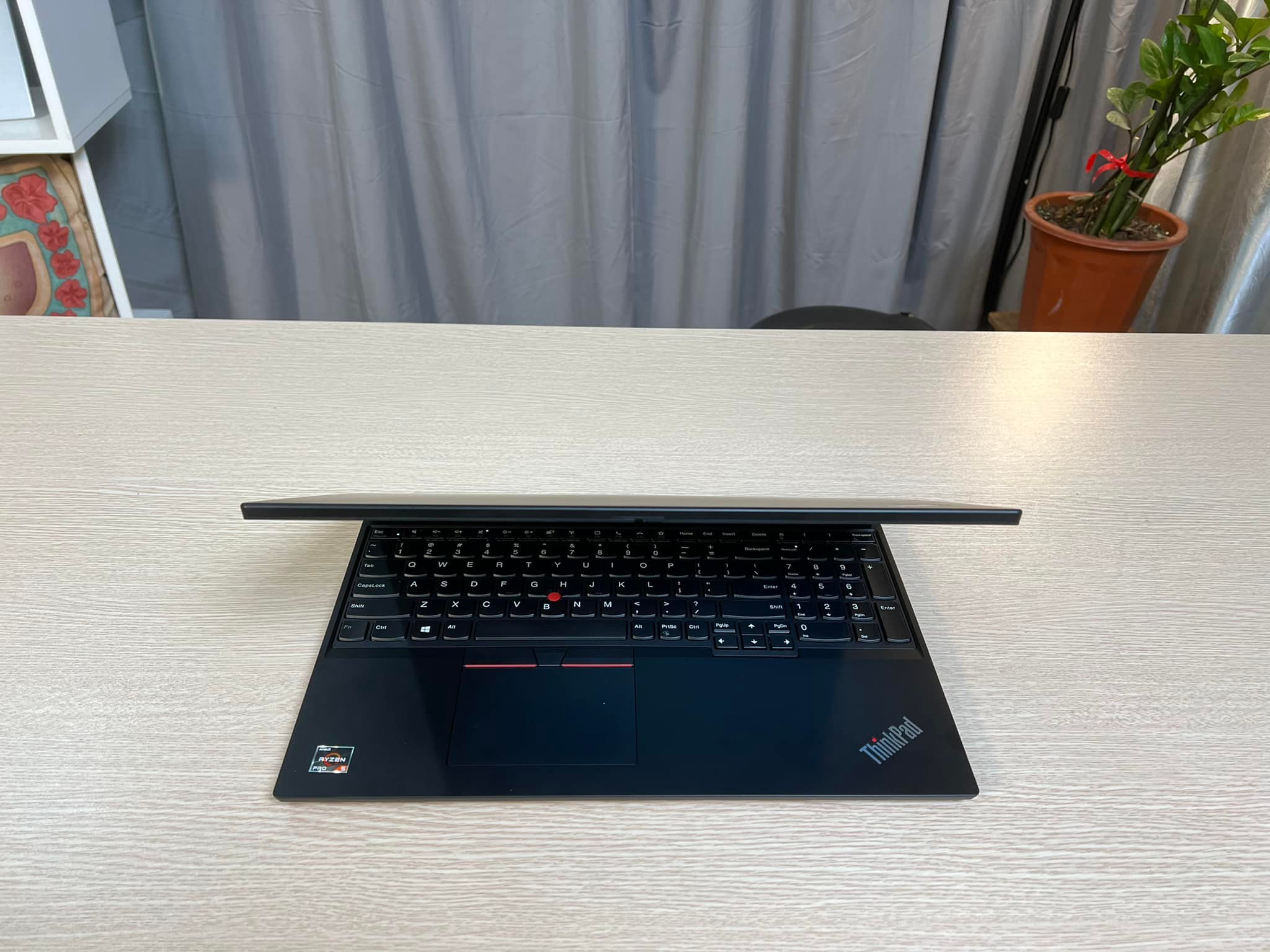 Laptop Thinkpad L15-1.jpeg